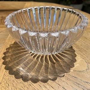 Tiffany heart-rimmed crystal bowl